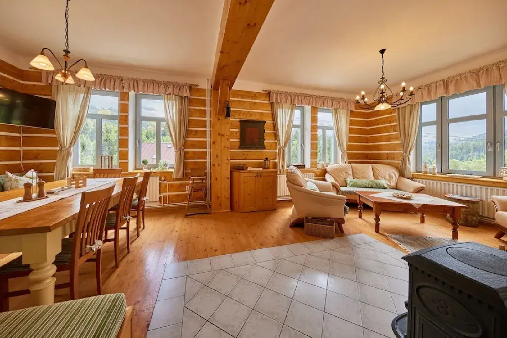 Villa in Jablonec With Sauna & Hot Tub