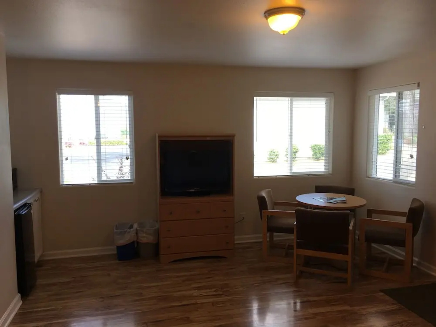 Clear Lake Cottages & Marina