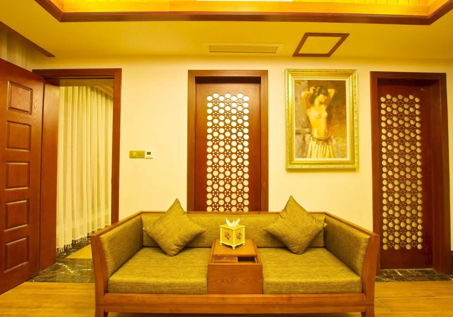 Xinglong Old Banyan Hotel - Wanning