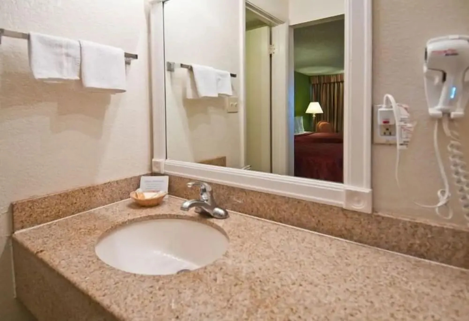 Days Inn Asheville West