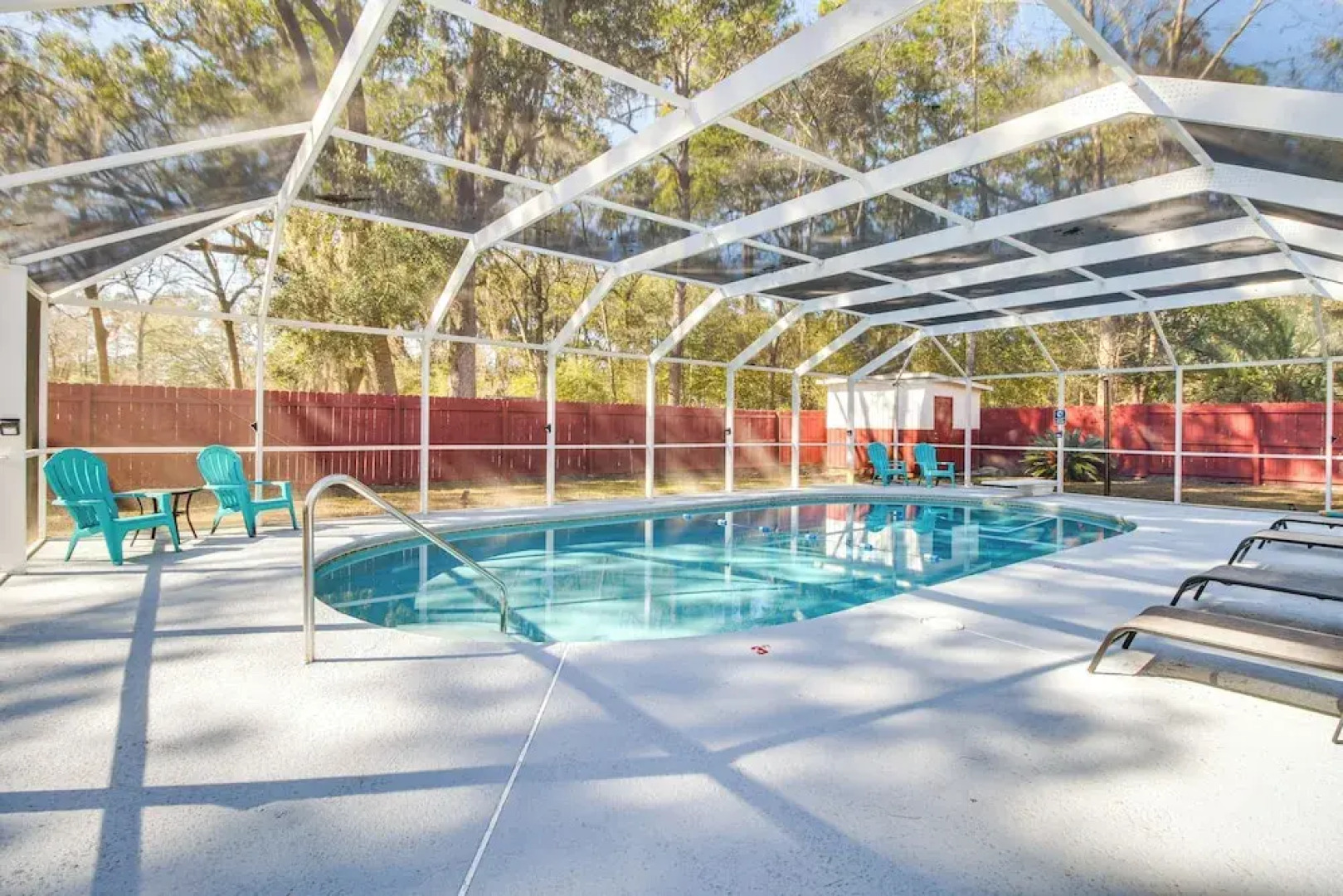 Pool + Gameroom: Family Fun Retreat in Hinesville!