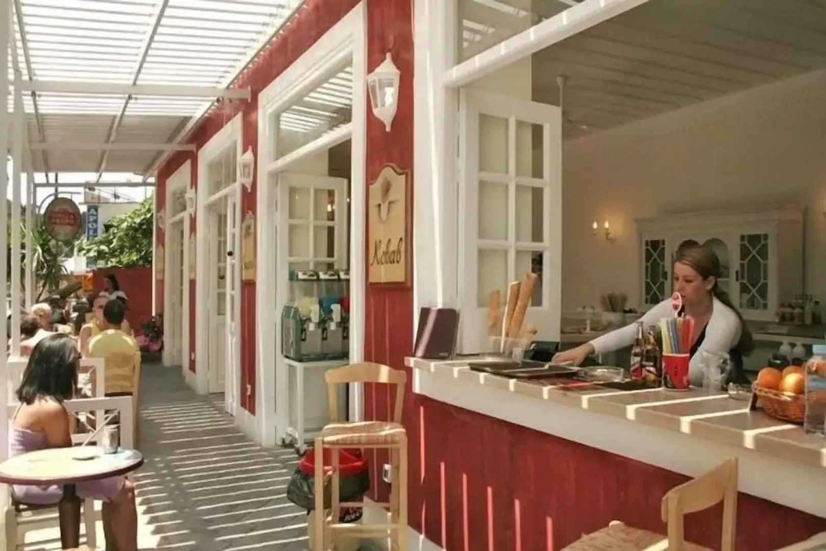 Zefiros Traditional Hotel