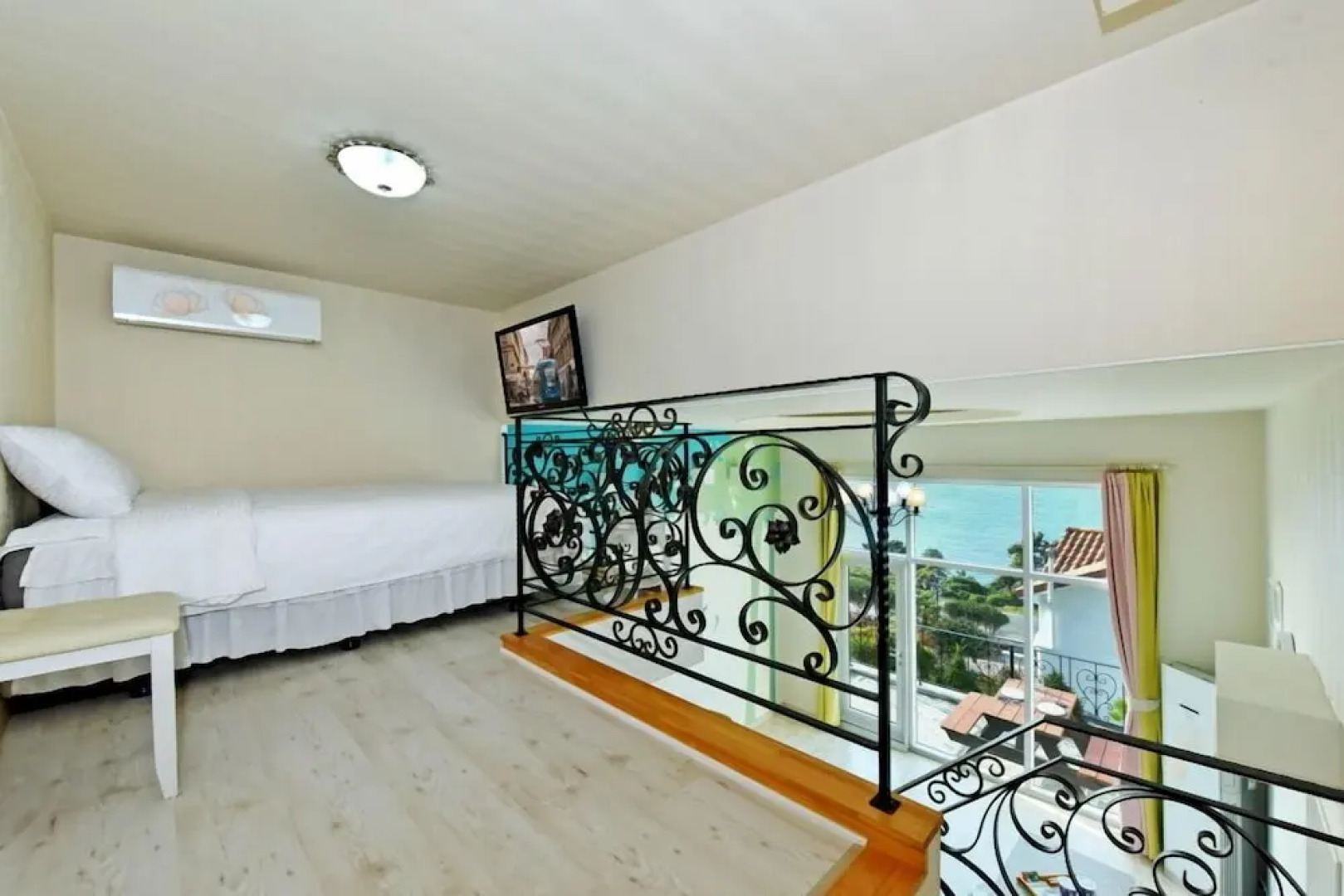 Namhae Bluemare Pension