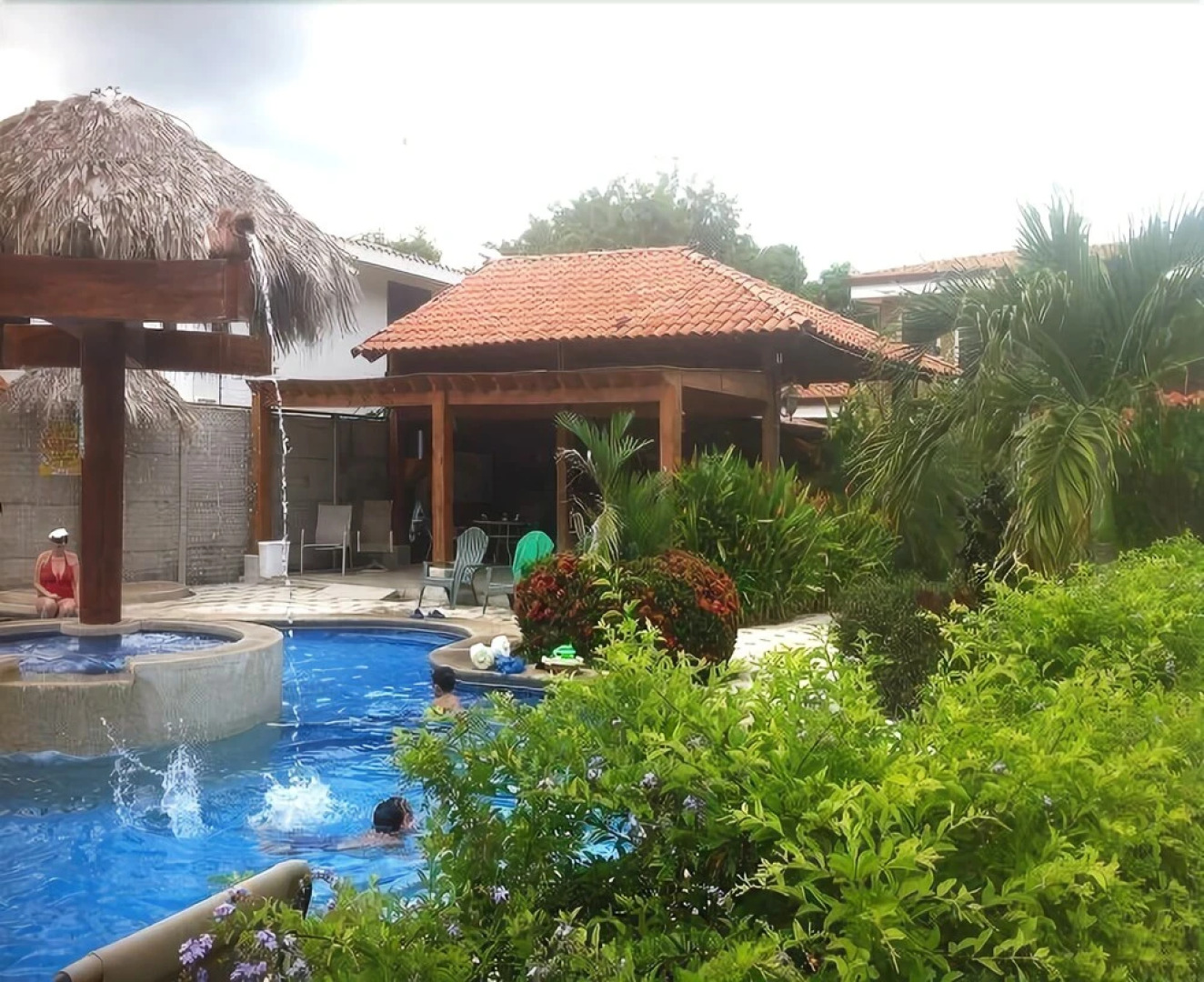 Arrecifes Condominium