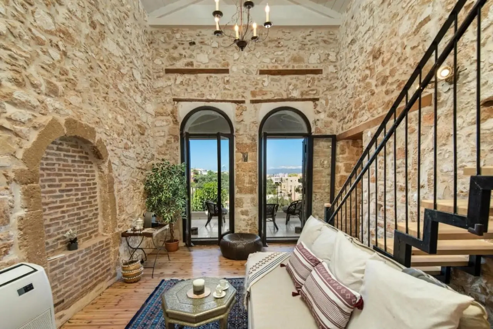 Yasmine Apartments