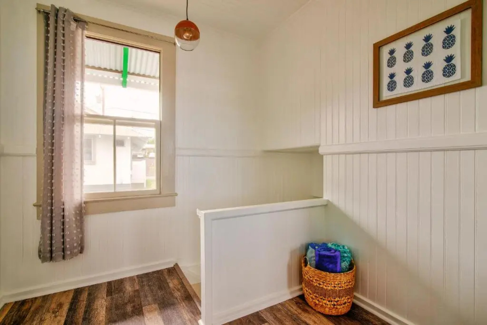 NEW - Pineapple Loft - Entire House Downtown Hilo with AC