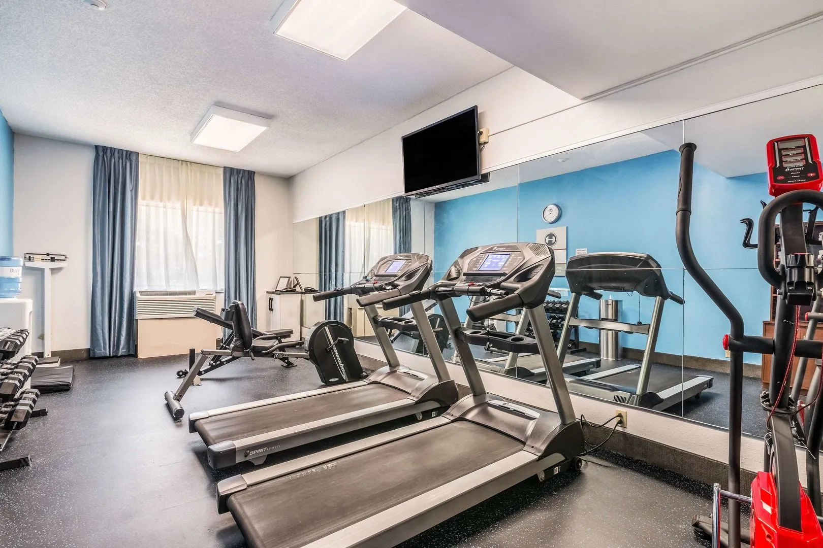 Lake Norman Inn and Suites
