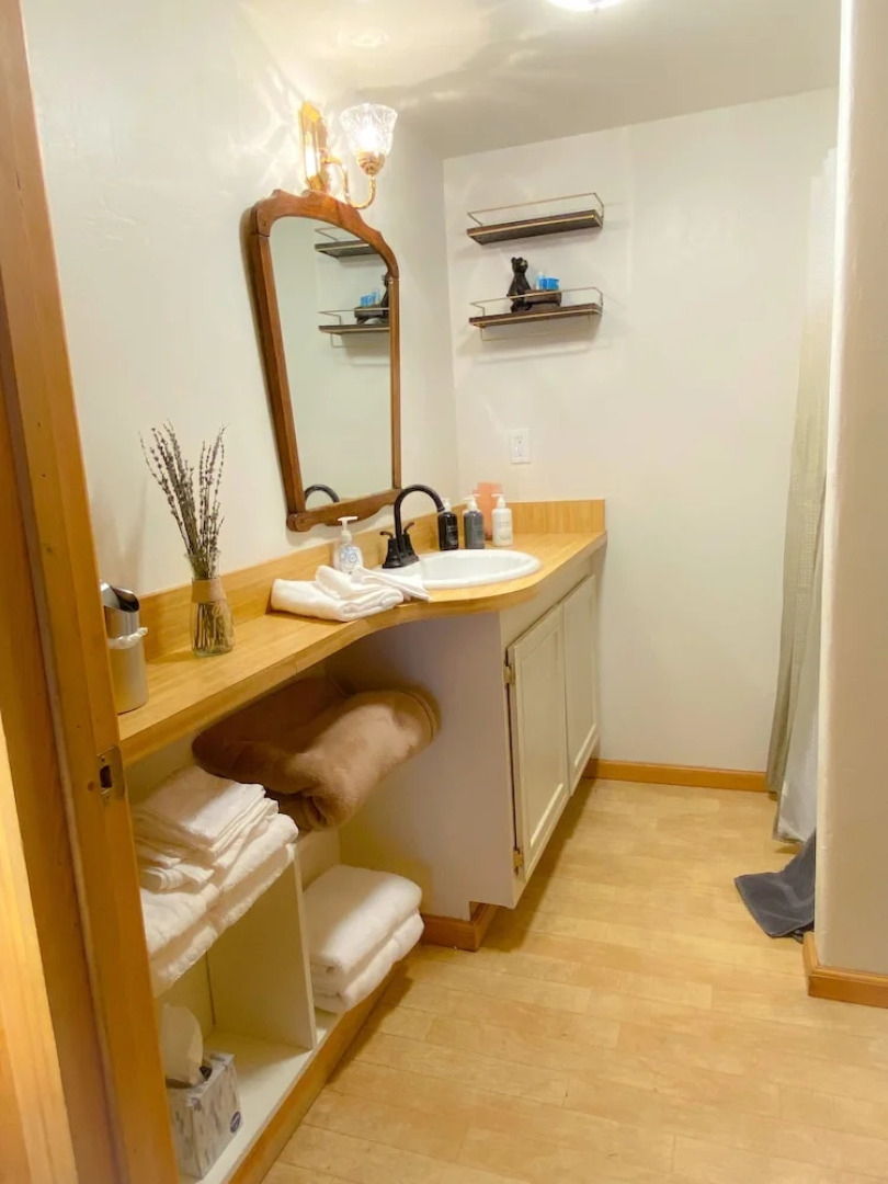 Quiet Mind Lodge Retreat & Spa  Sequoias