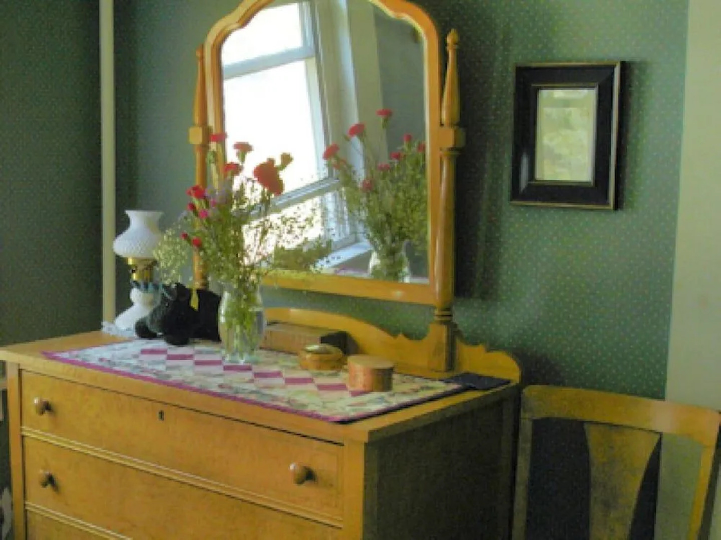 Spruce Moose Lodge and Cottages