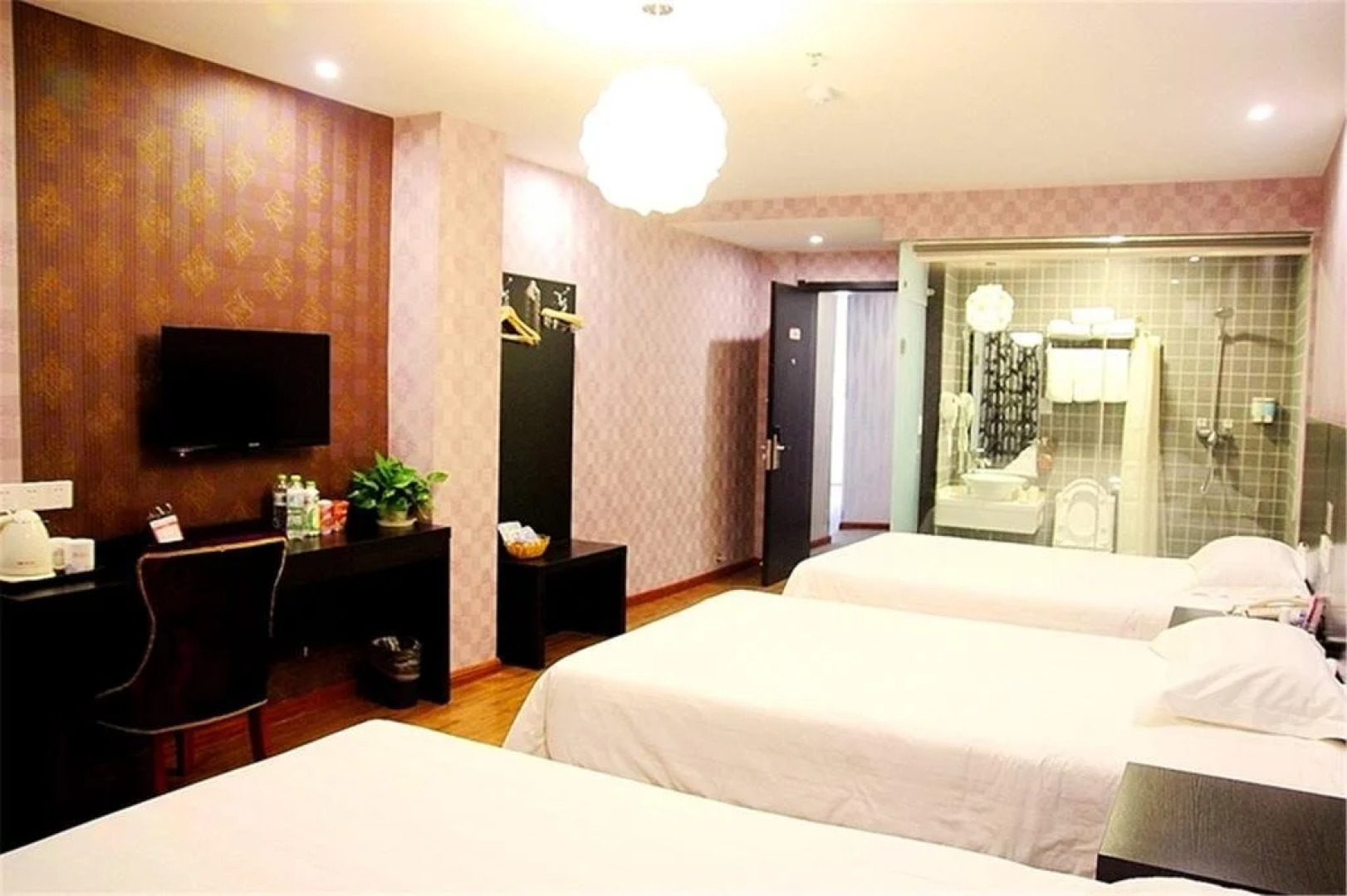 City 118 Hotel Qingdao Licang Square