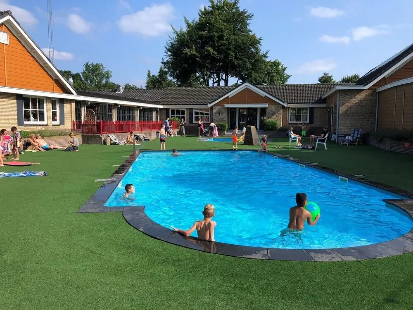 Chalet in Voorthuizen With Indoor Pool