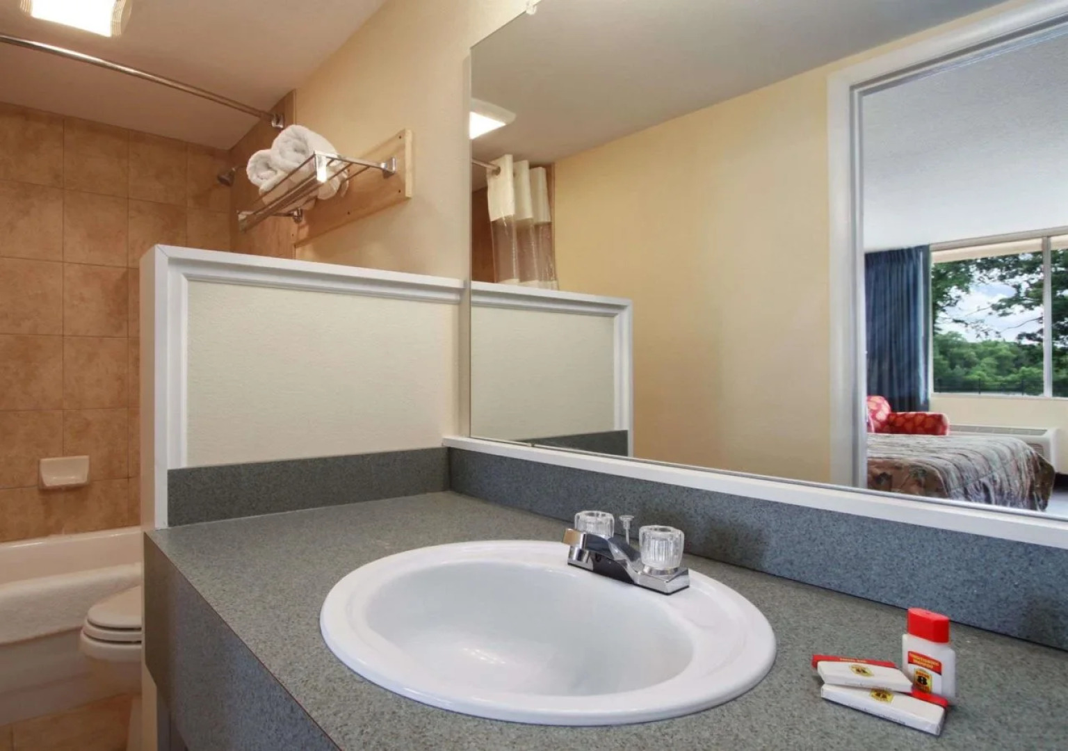 Super 8 By Wyndham Dover