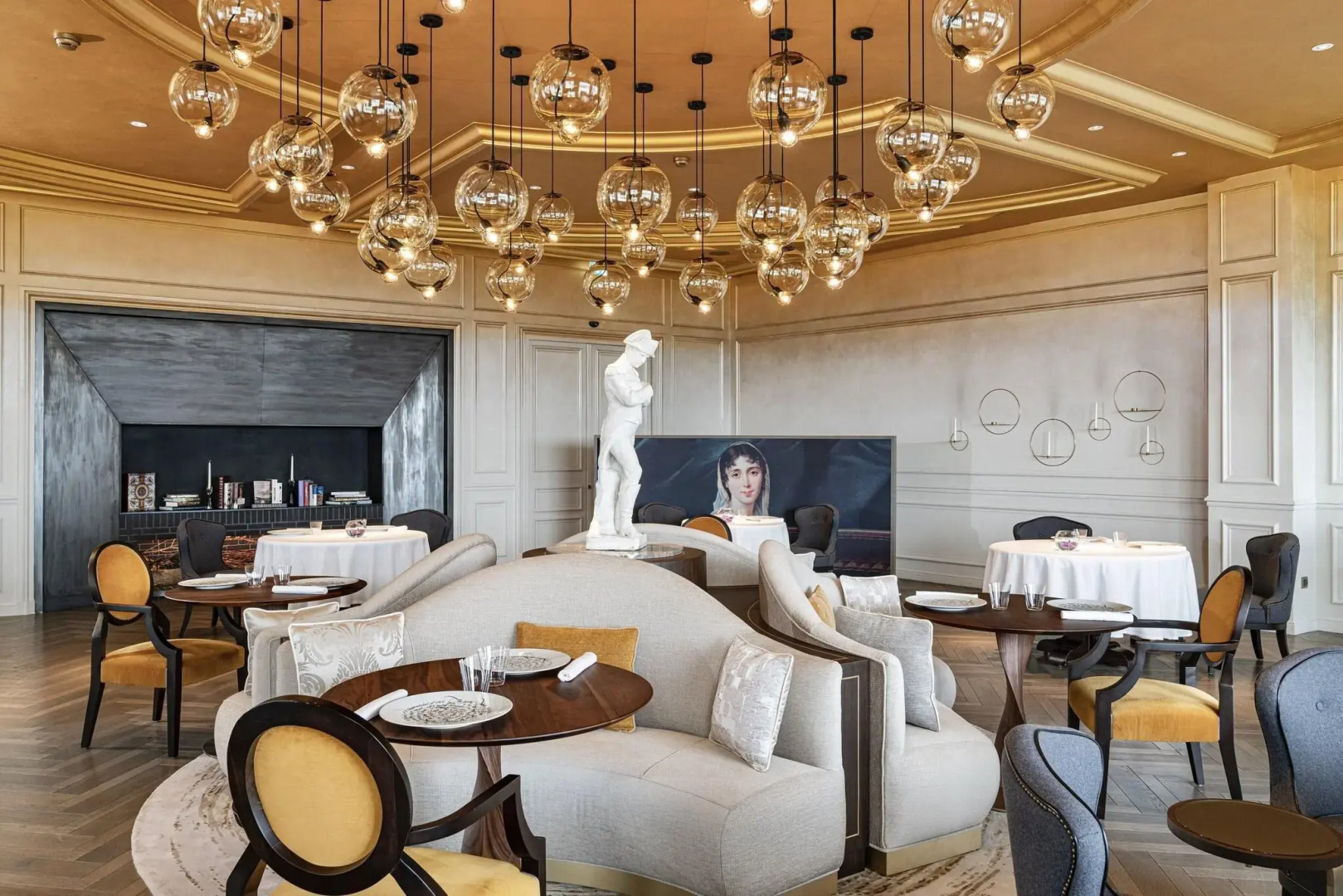 Royal Champagne Hotel & Spa