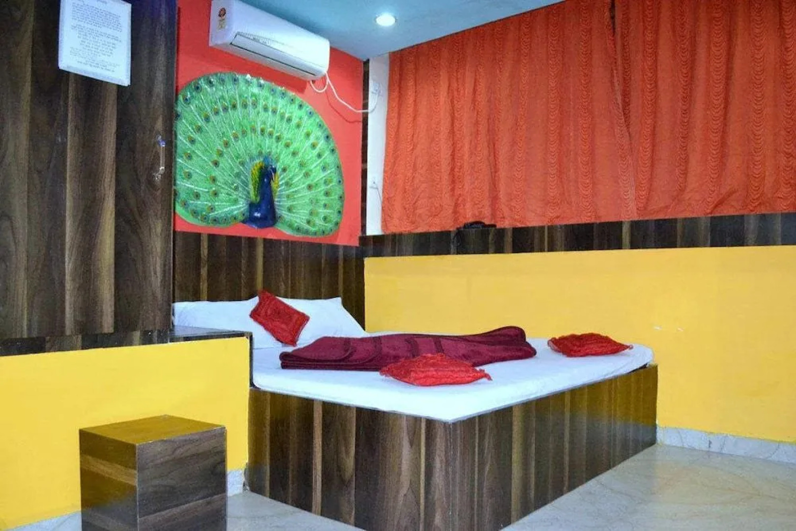 Hotel Mrignayani Pachmarhi