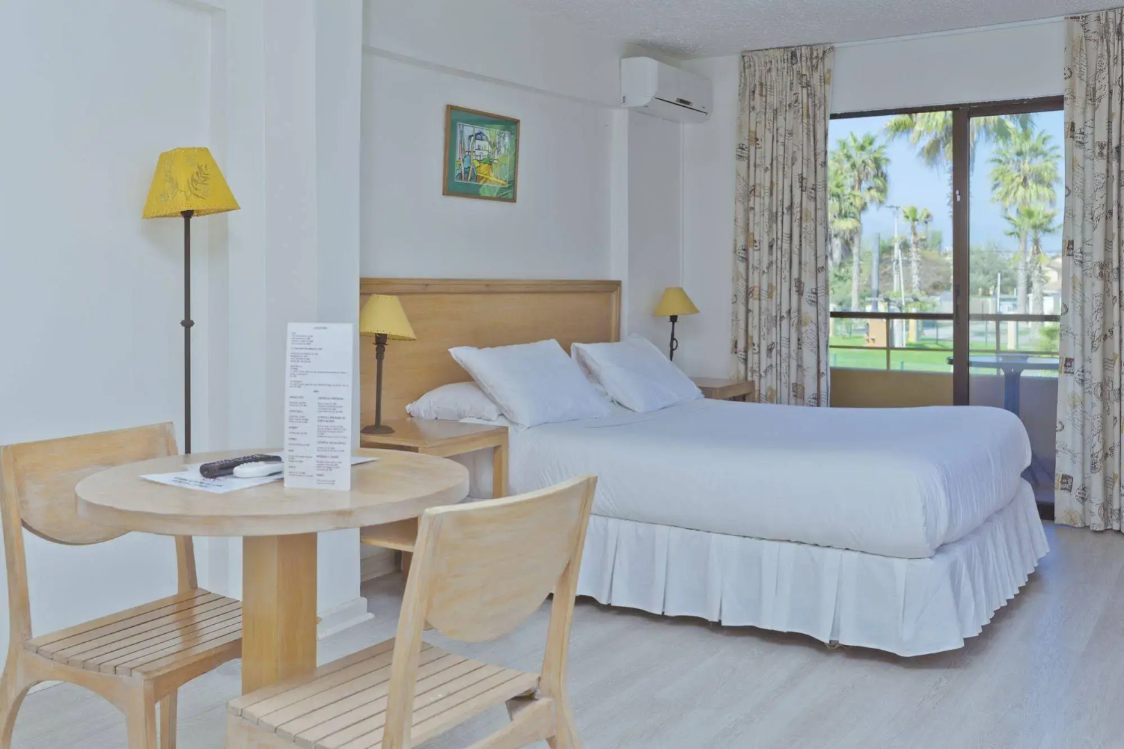 Hotel Playa Campanario