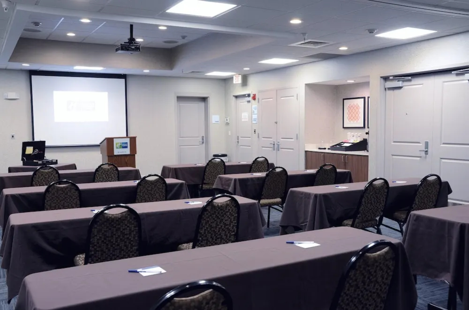 Holiday Inn Express Hotel & Suites Mount Juliet - Nashville Area