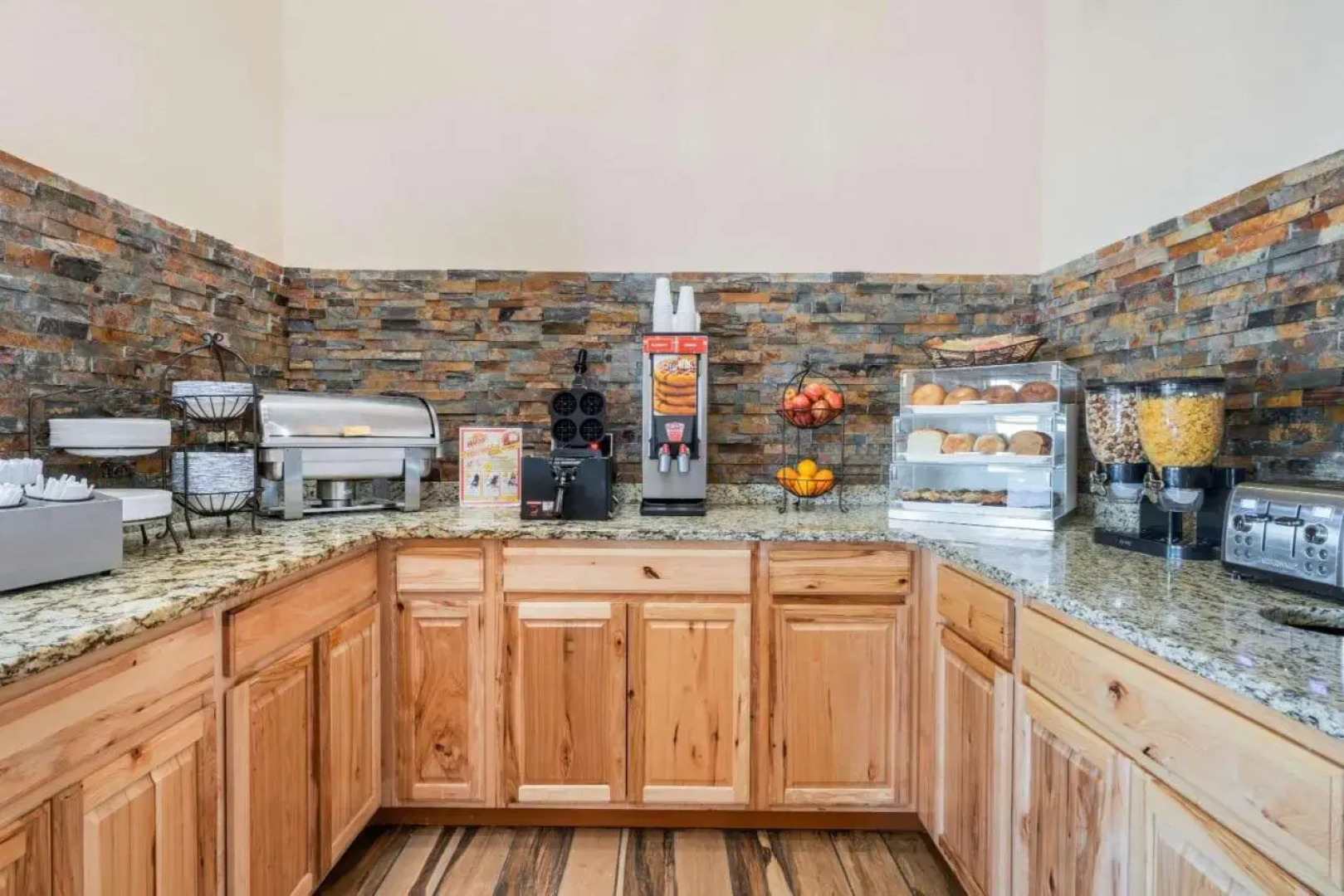 La Quinta Inn & Suites by Wyndham Belgrade - Bozeman Airport