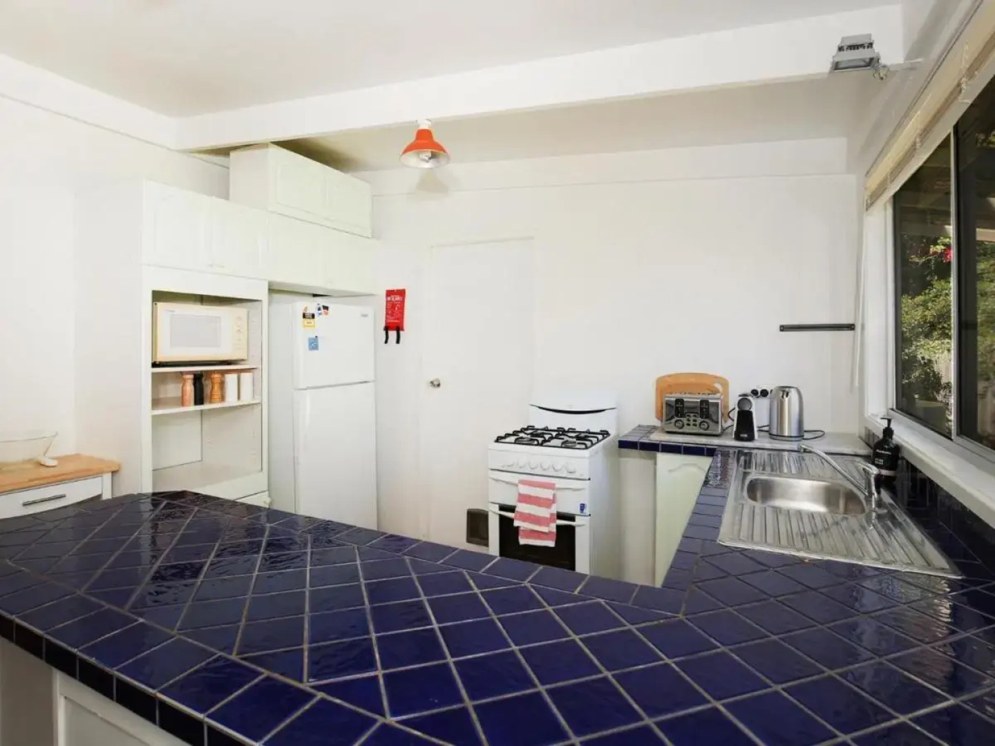 Nest - Pet Friendly - 2 Min Walk to Beach