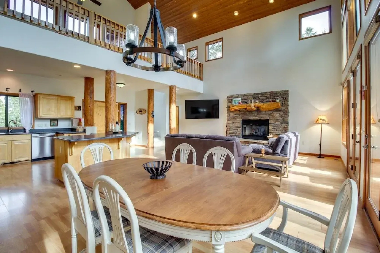 Show Low Home ~ 4 Mi to Fool Hollow Lake!