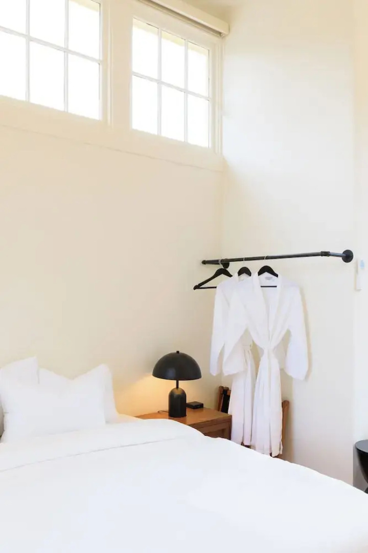 The Historic Schoolhouse Inn