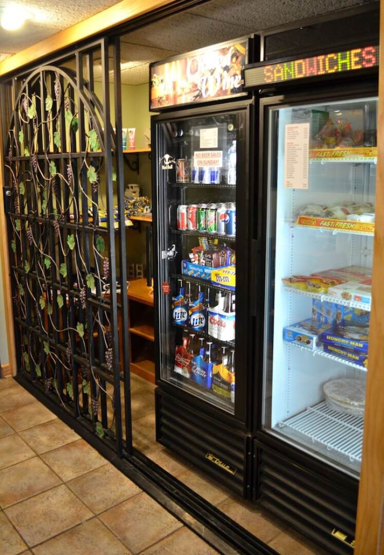 Fossil Creek Hotel And Suites