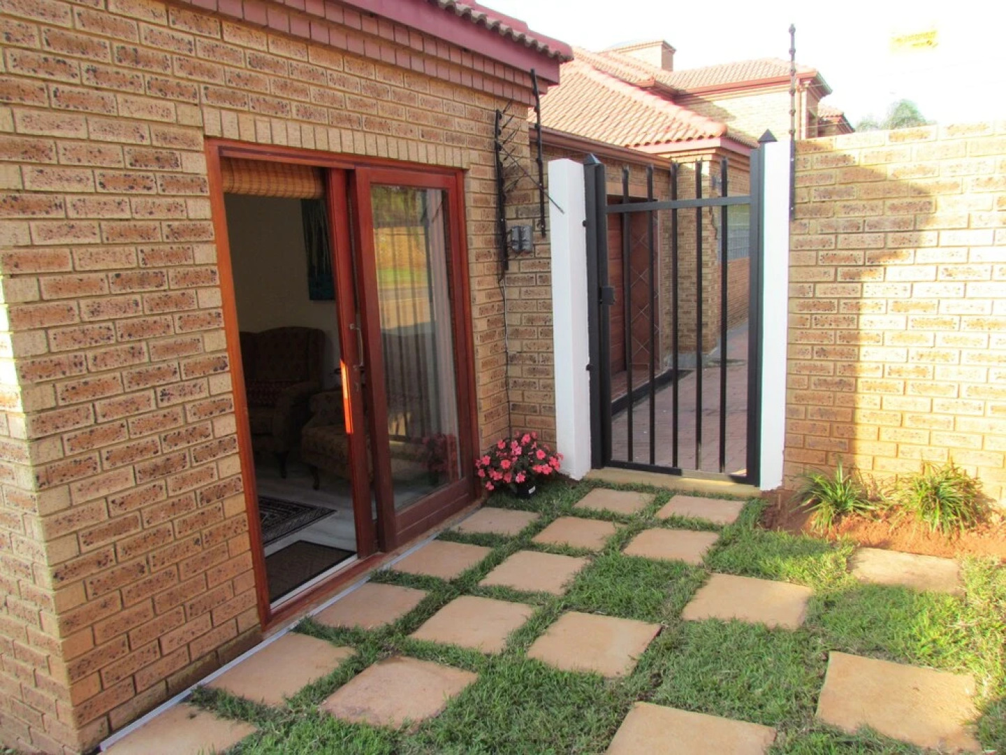 Six-four-two on Vincent