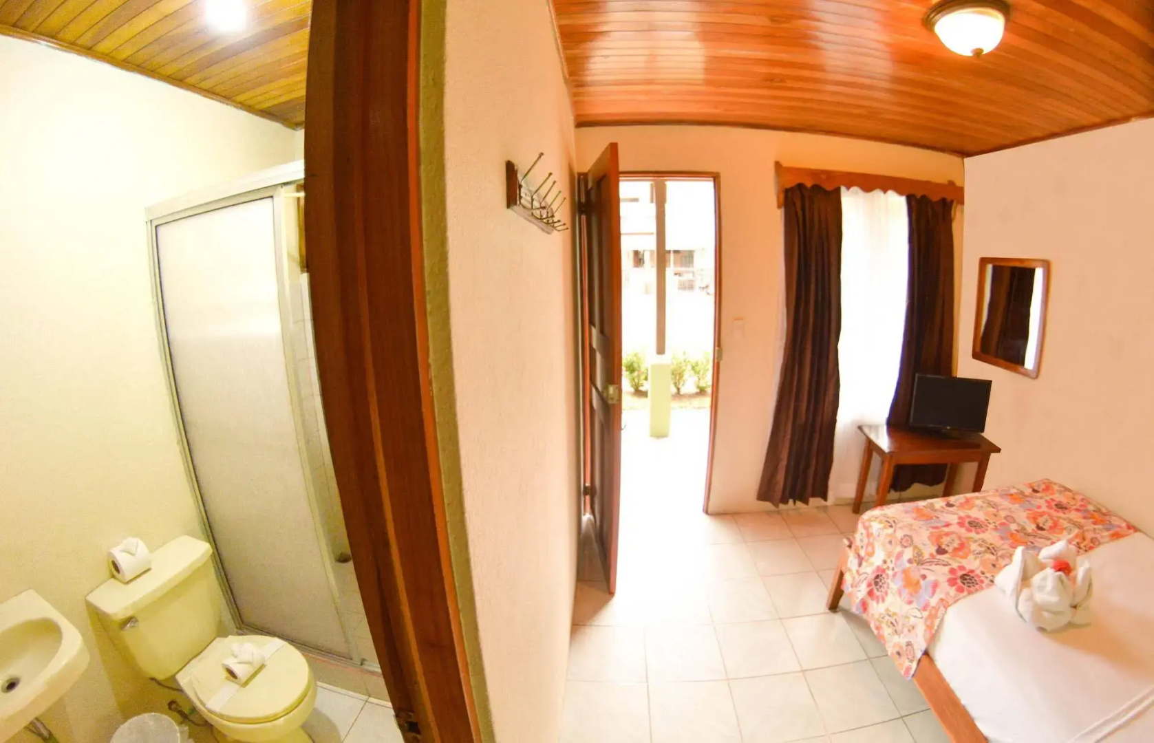 Hostel Backpackers La Fortuna