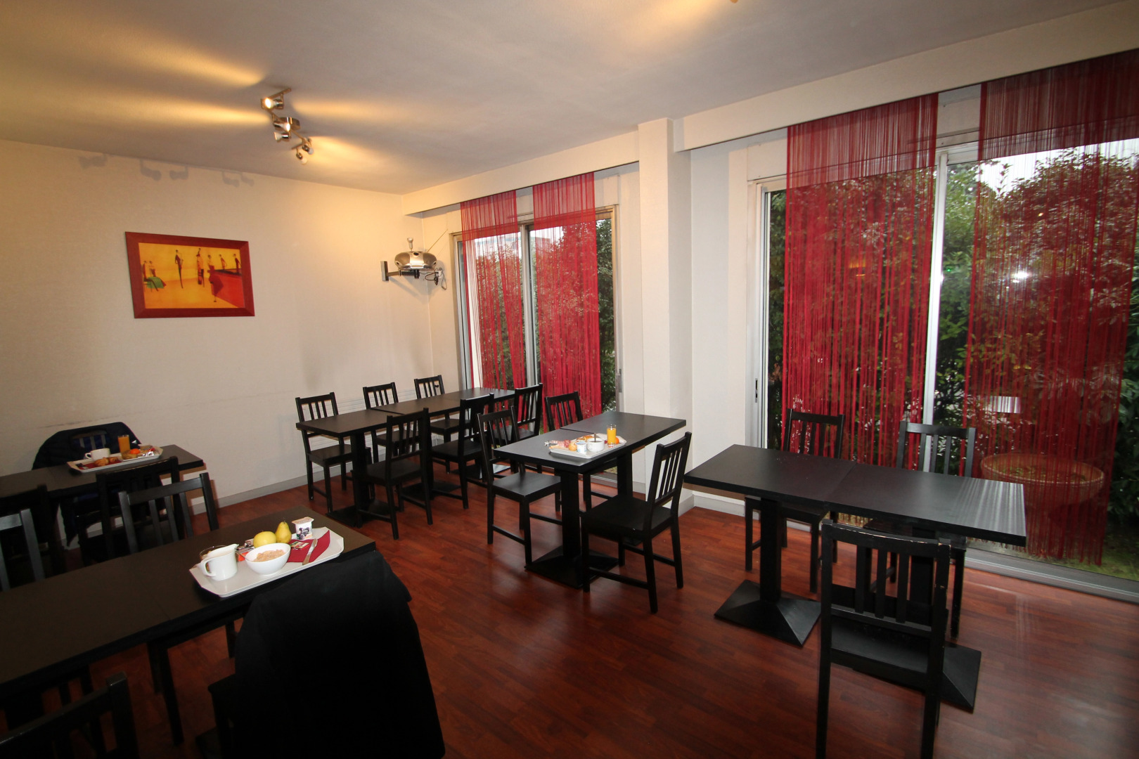 Adonis Lyon Est Hôtel Artys