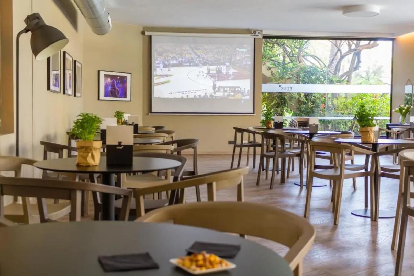 Intelier Orange Hotel