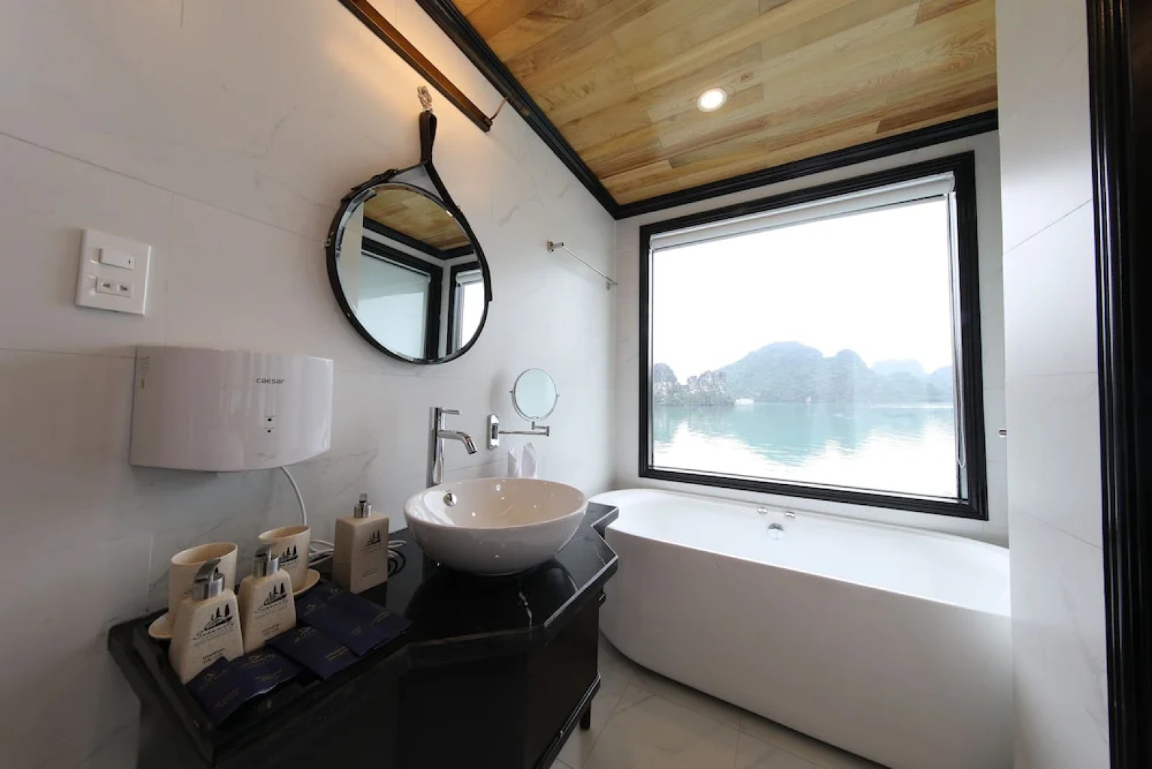 Halong Serenity Cruise