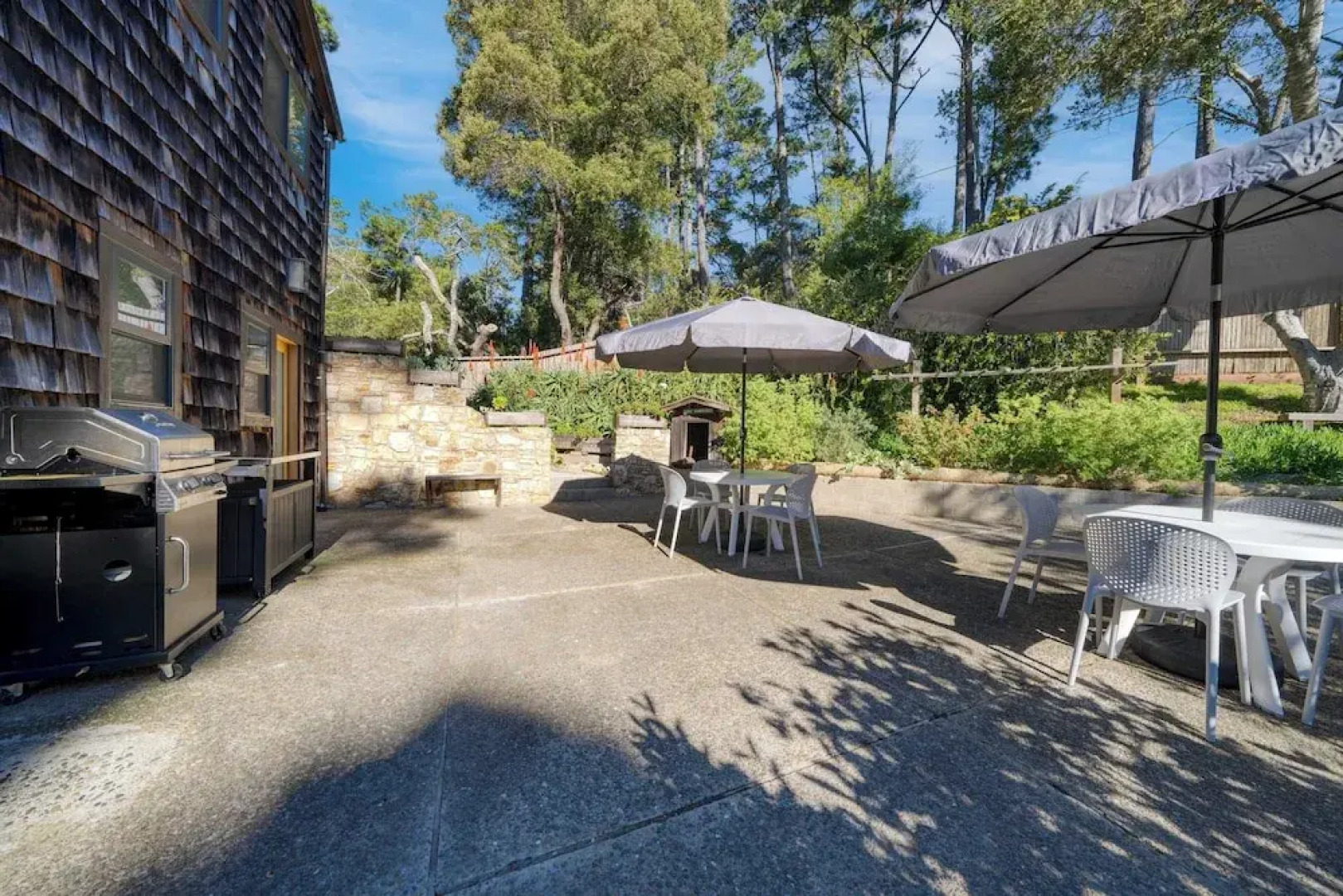 Sunridge Lookout by Avantstay Big Backyard Oasis + Patio, Central Location