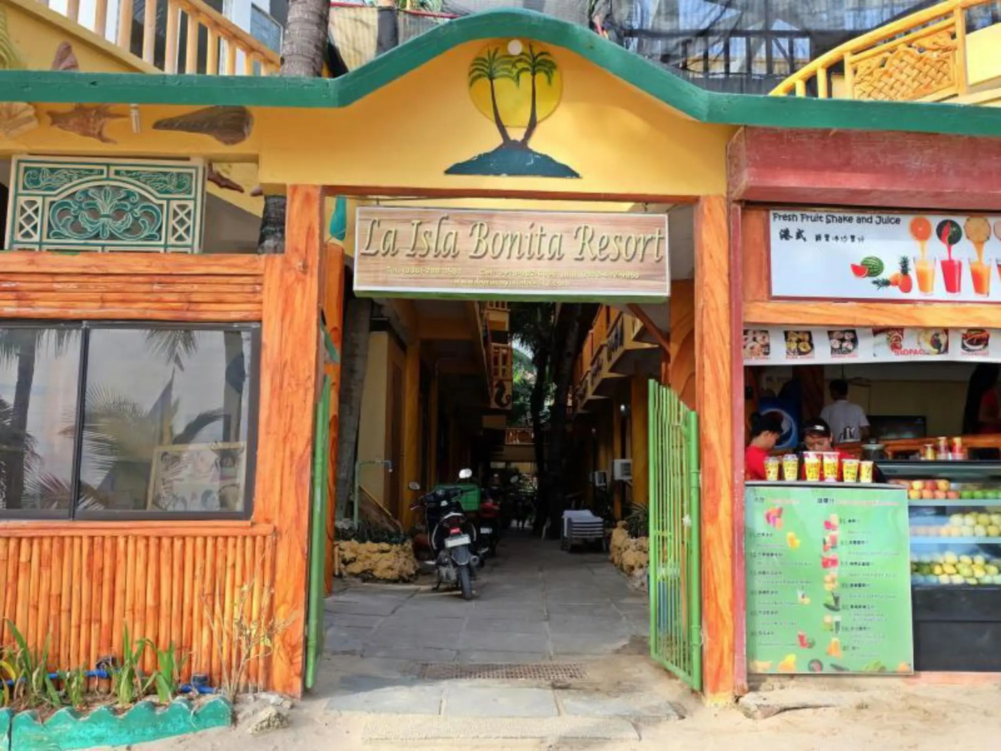 La Isla Bonita Resort and Spa