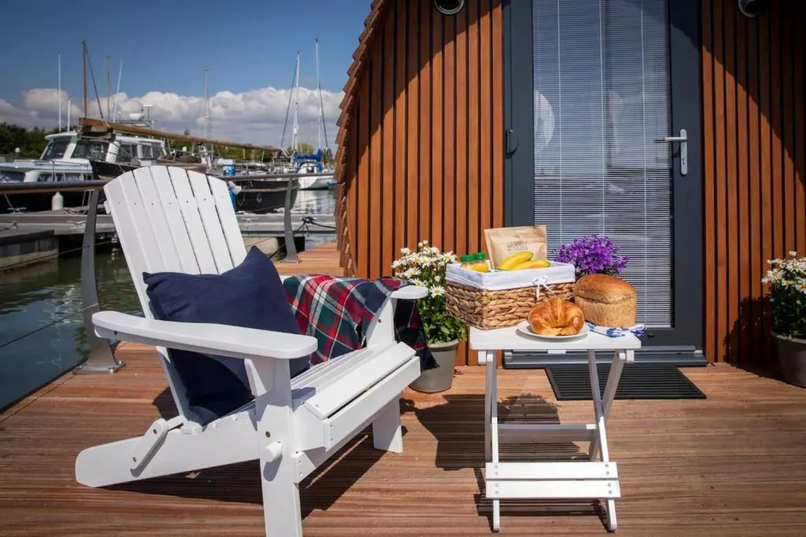 Sea Breeze Ark 900 Boat