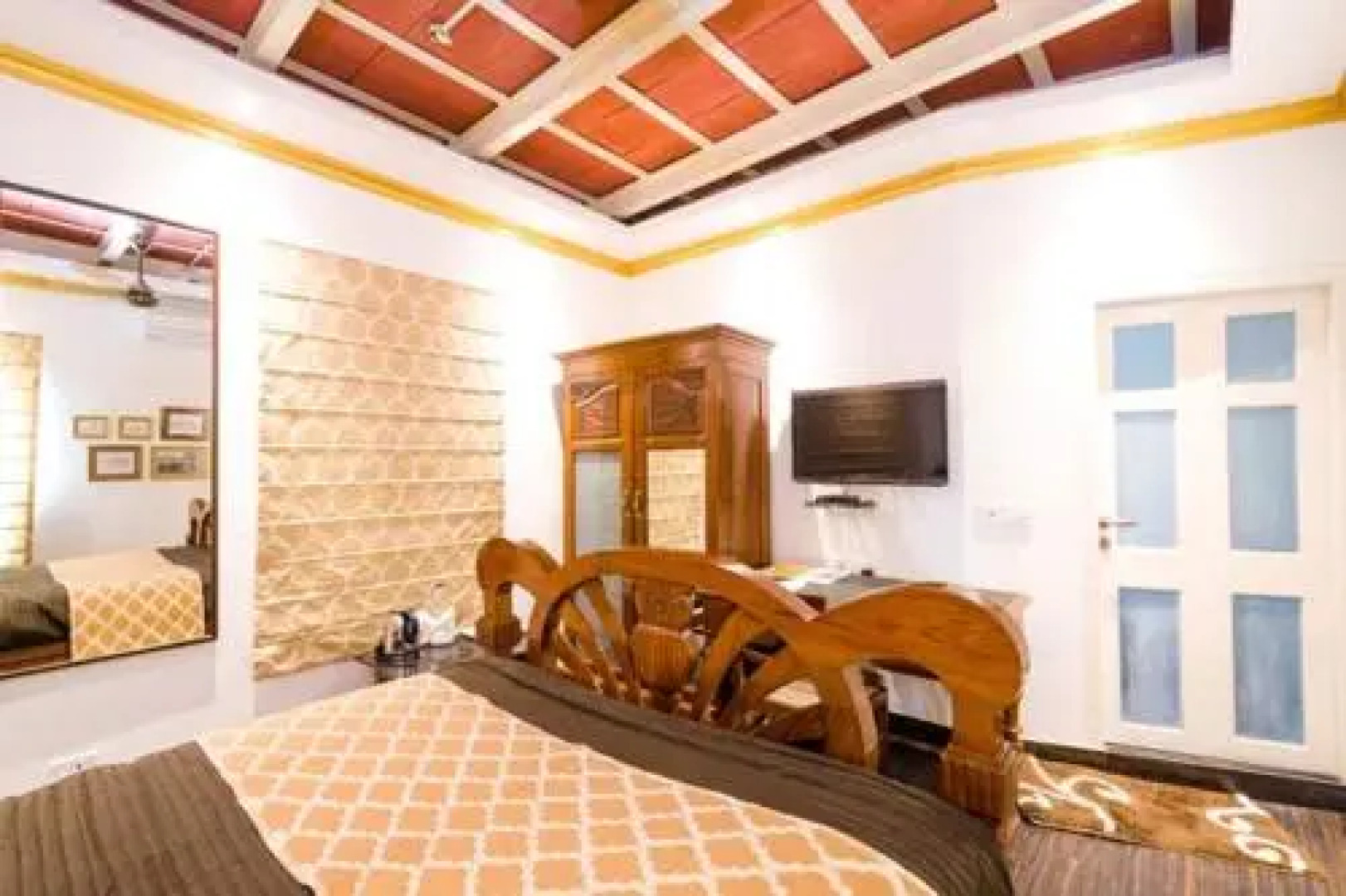 The Corner Courtyard