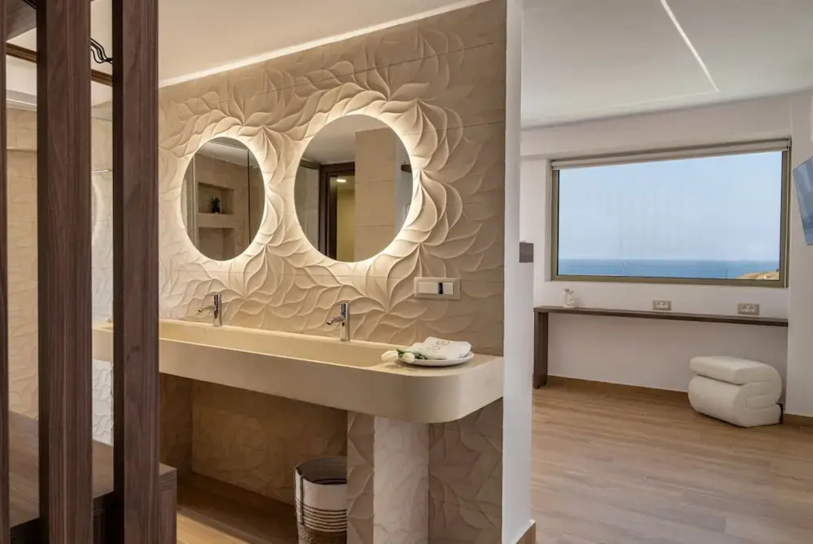 Luxurious Villa Selestine - With Private Pool