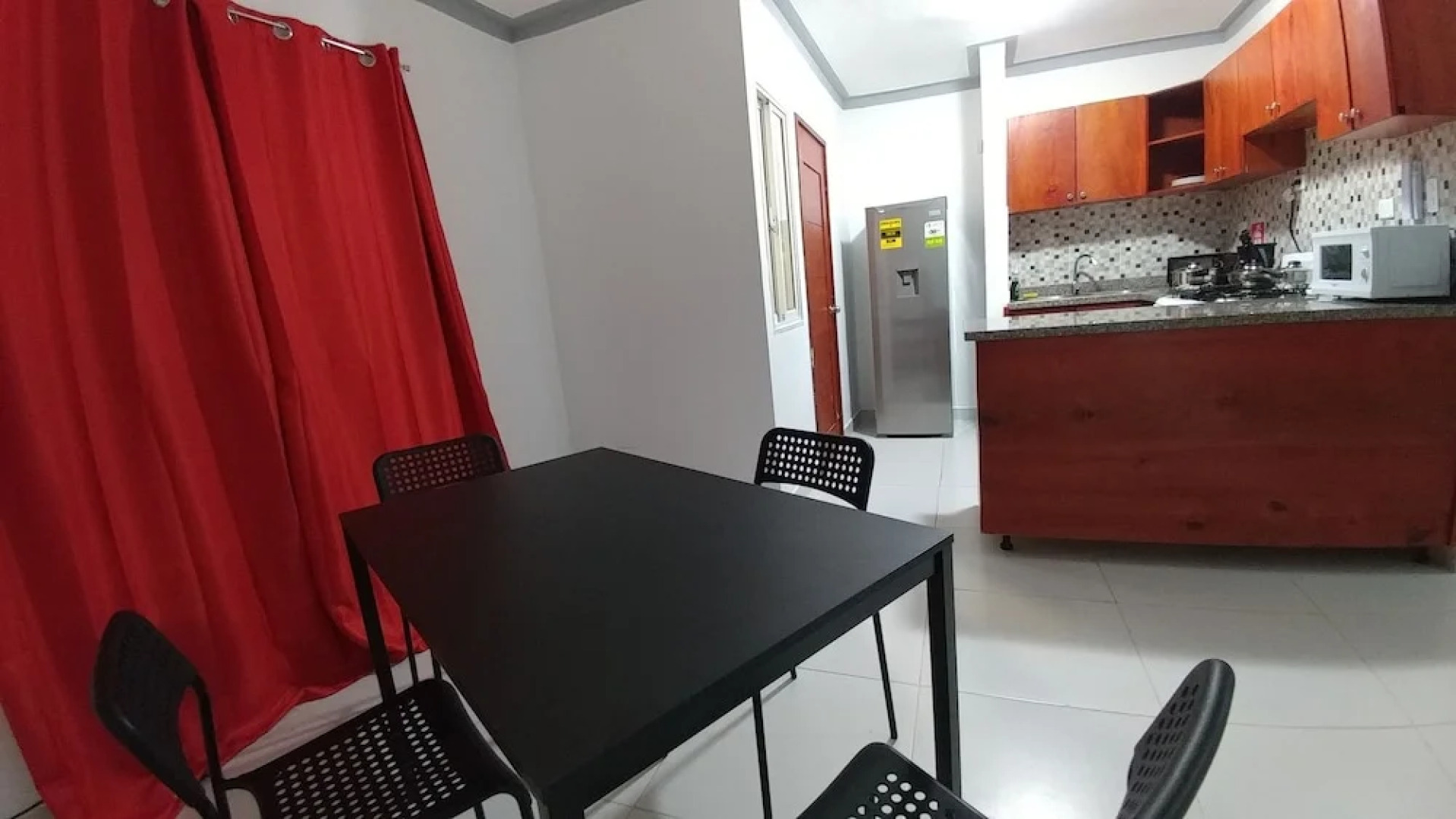 Tropical Condo BBQ Pool 5min to Airport