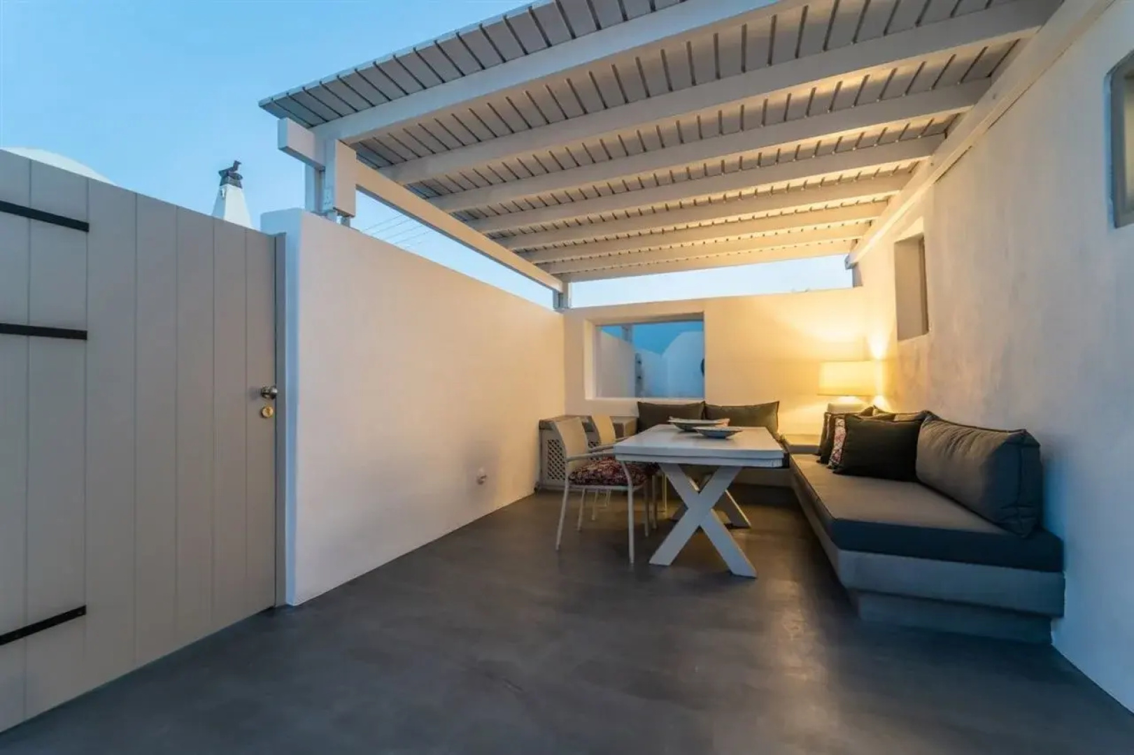 Aqua Luxury Suites