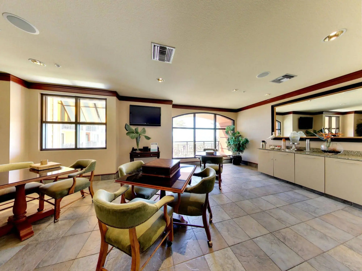 Emerald Grande Condominiums at HarborWalk Village