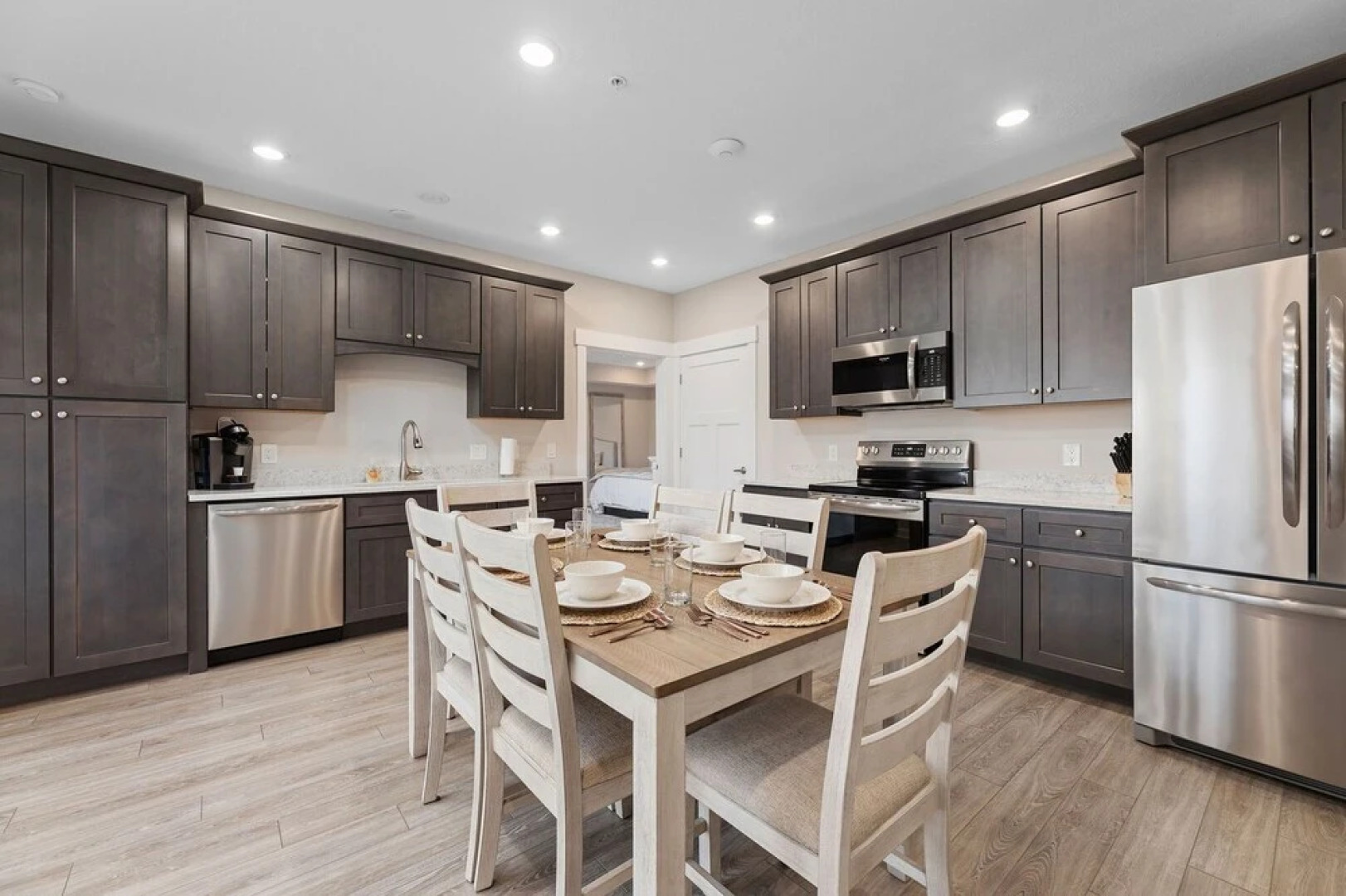 539 Bay St. Lake View Condo Unit 303E