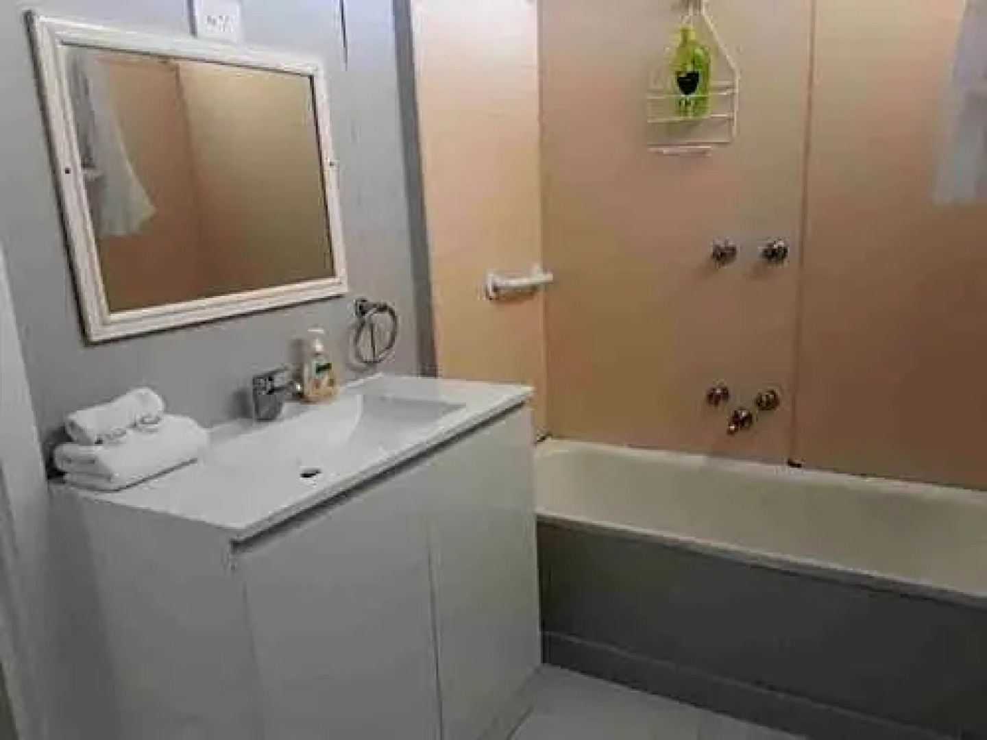 Nowa Nowa Hotel Motel