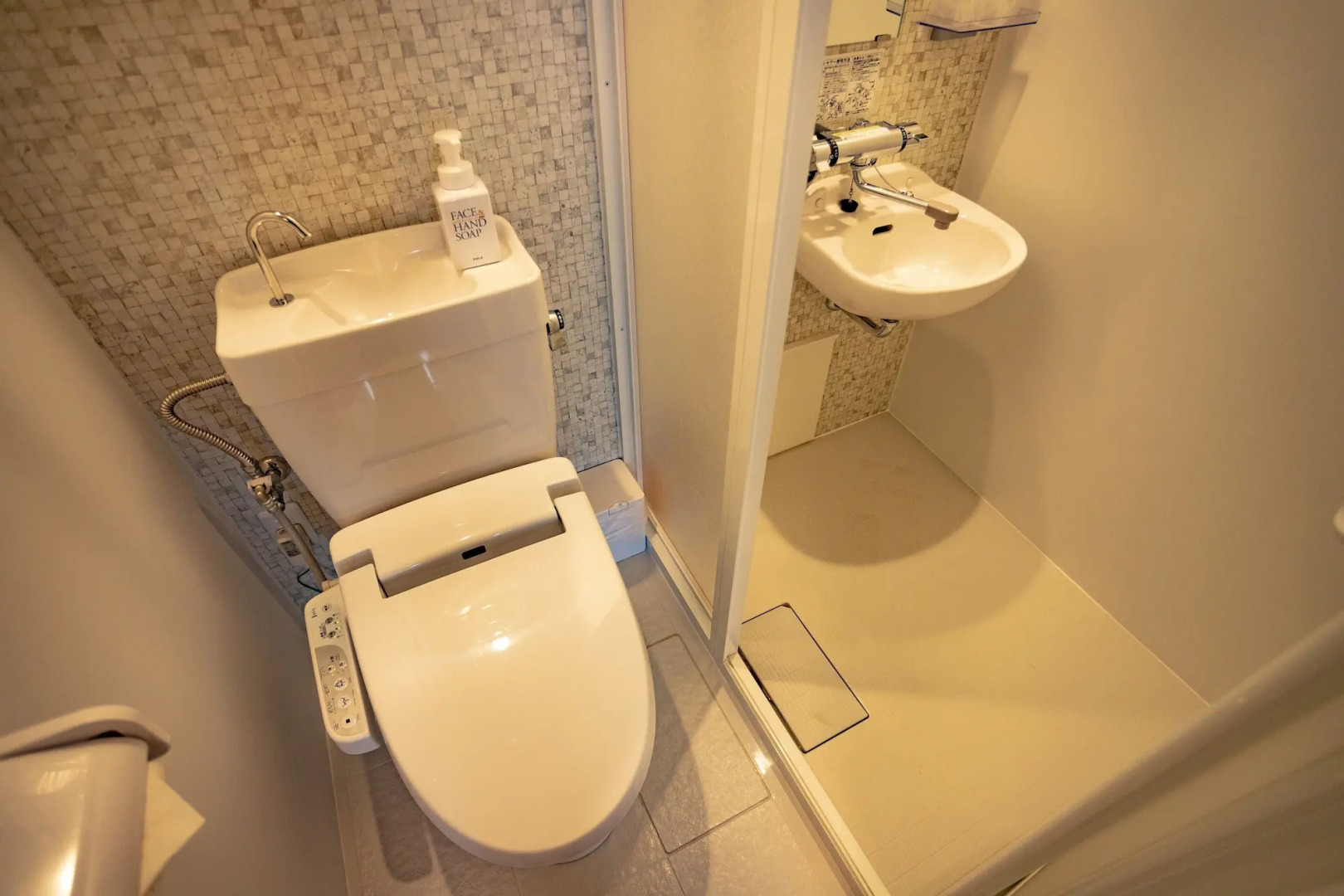 Chalet Burlap Furanui