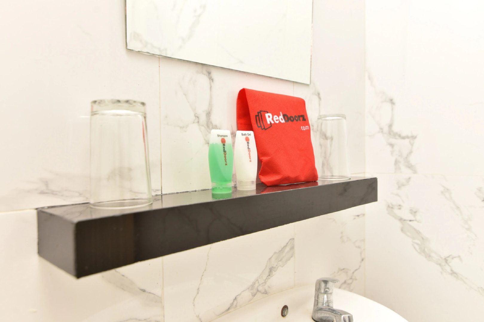 RedDoorz Plus @ Hotel Pantai Timor