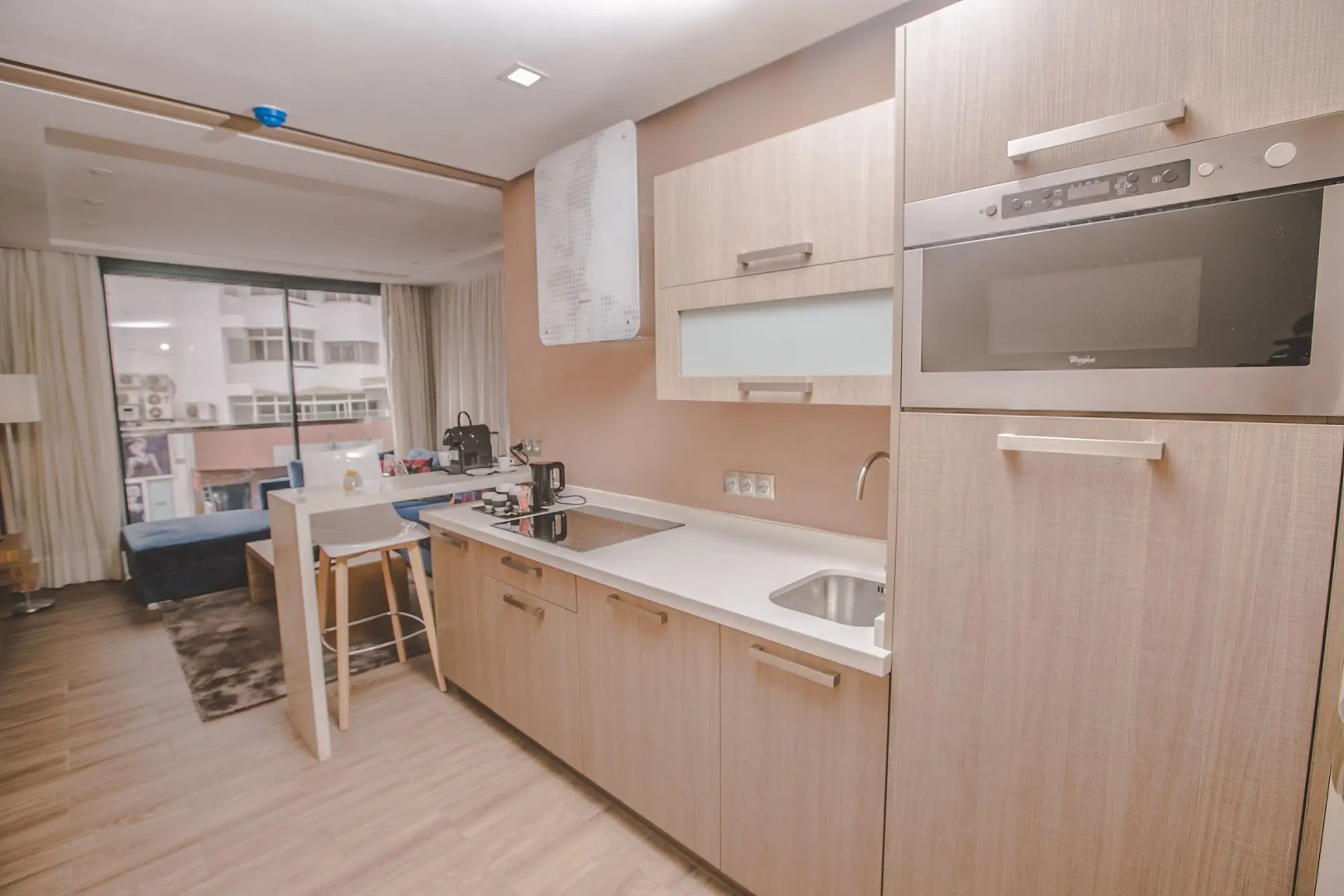 New Art's DownTown Hotel