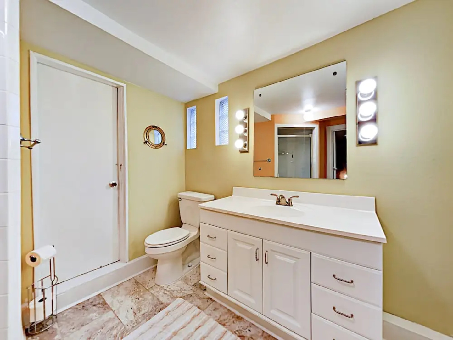 Huge Lake Travis - 4 Bedroom Home