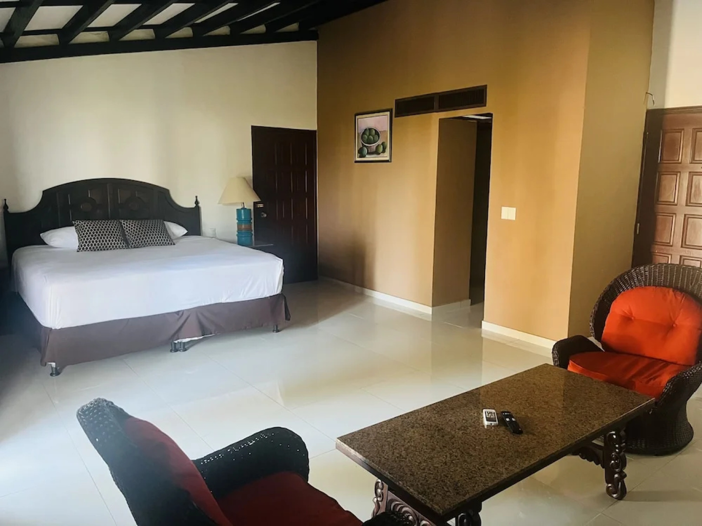 Hotel Tesoro Beach
