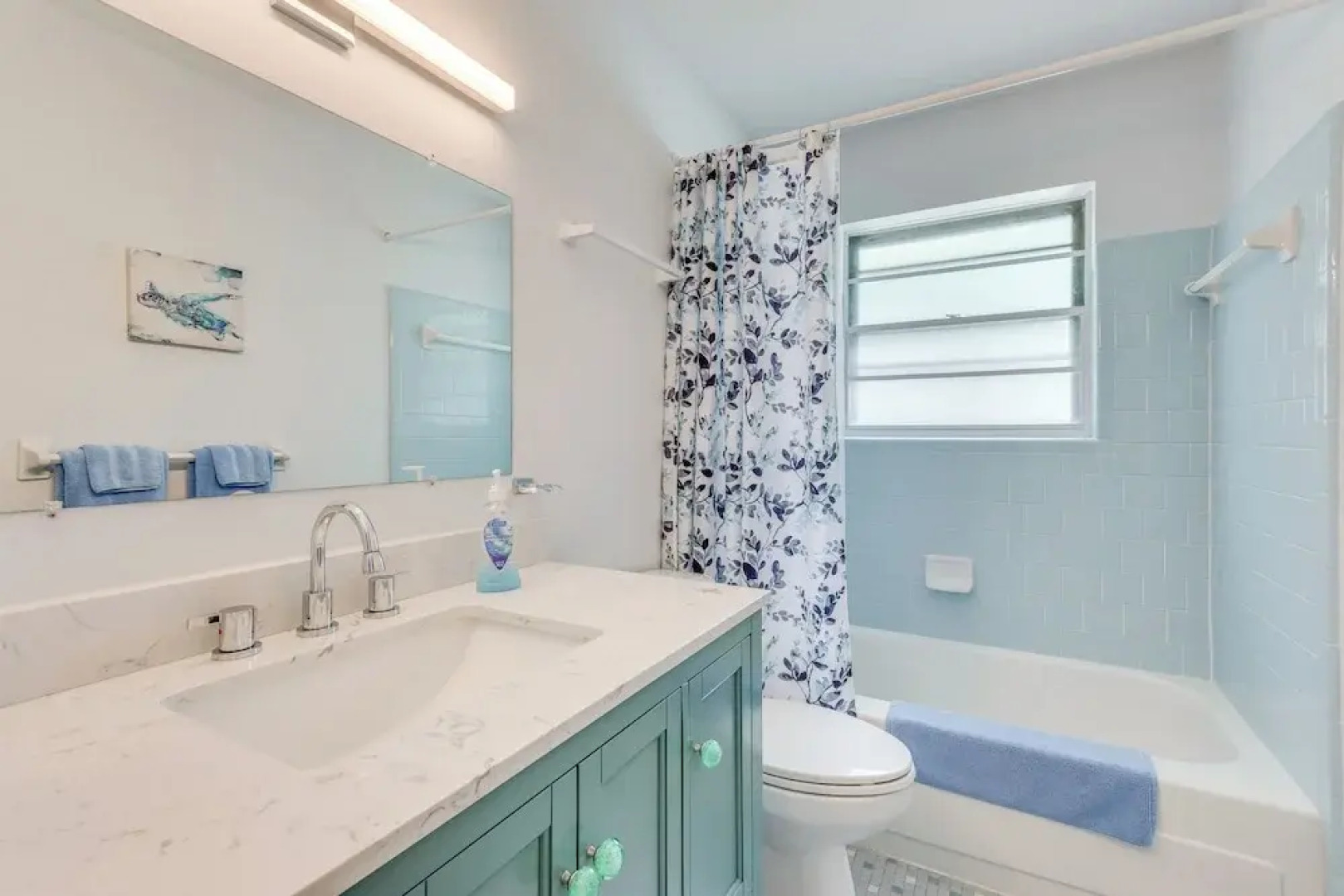 Swim, Golf & Relax: Family-friendly Pensacola Gem