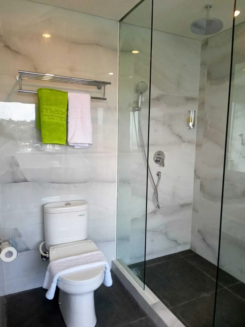 MaxOneHotels.com at Jayapura