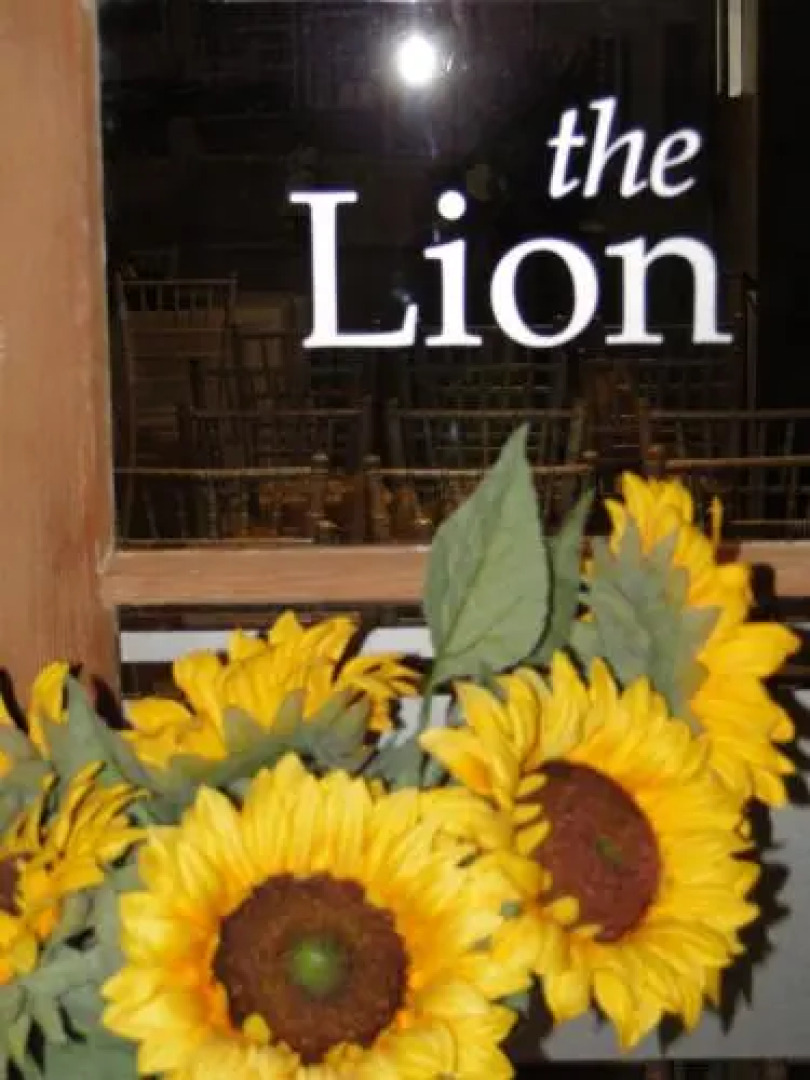 The Lion Waddesdon