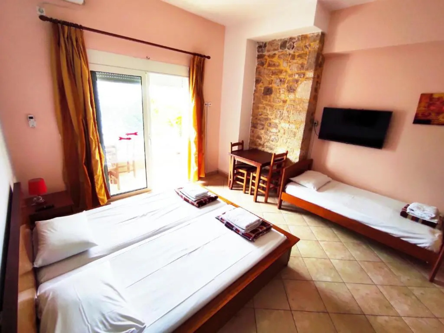 Apartments Himara Premium