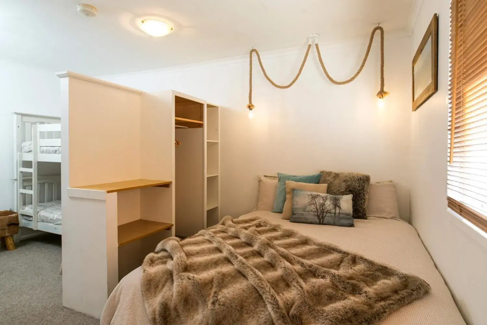 Feathertop Alpine Lodge